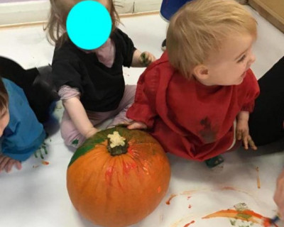 pumpkin-painting